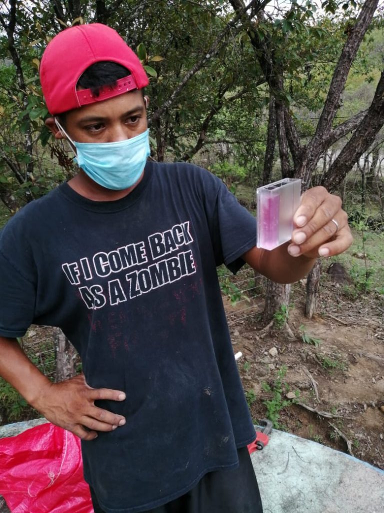 Installing chlorinators in El Sauce3